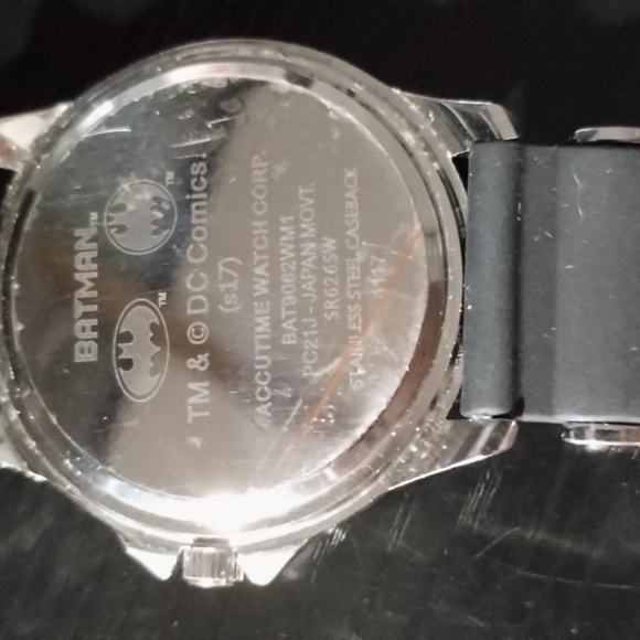 DC Comics Batman Watch - Picture 2 of 2